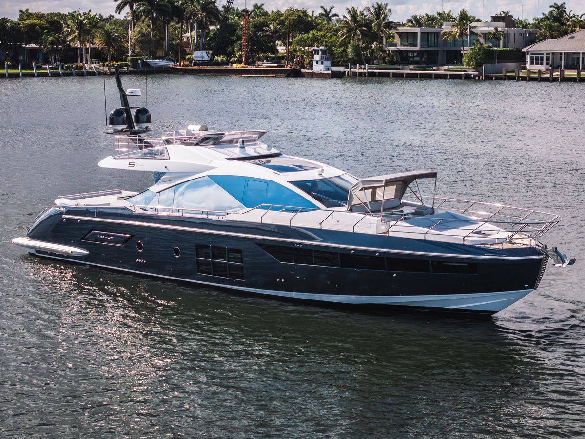 2022 Azimut 71 