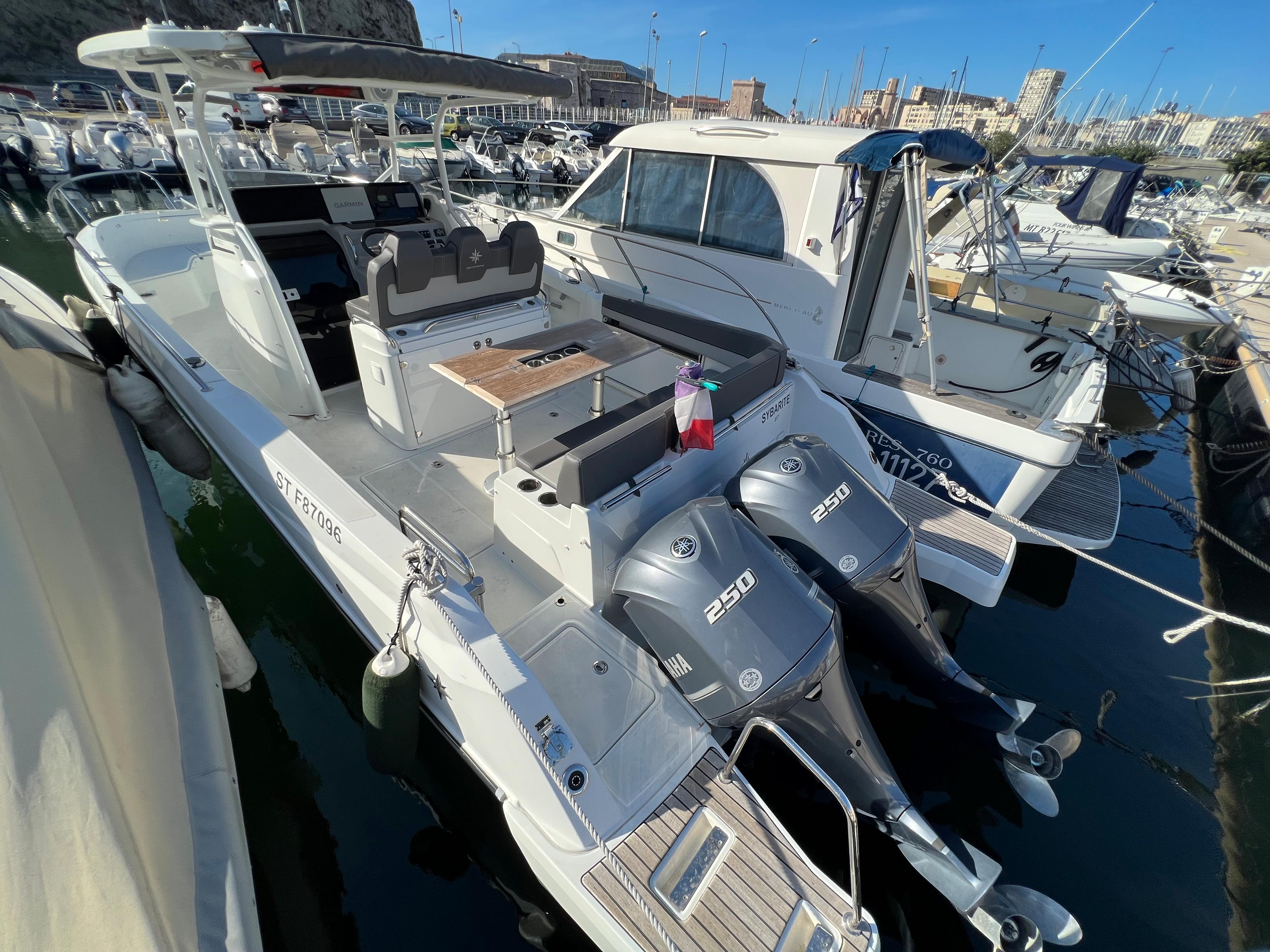 2019 Jeanneau Cap Camarat 9.0 CC