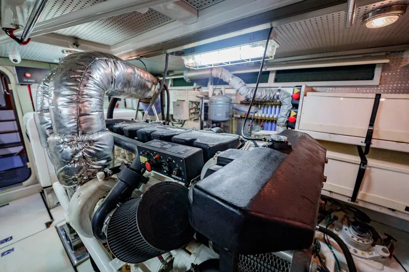 Three Of A Kind Yacht Photos Pics 