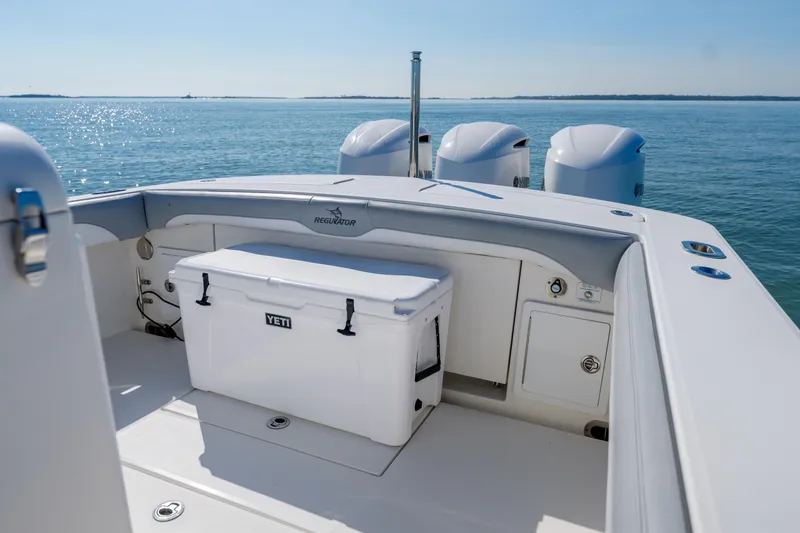 Treseos Yacht Photos Pics Regulator 34 Treseos- Cockpit