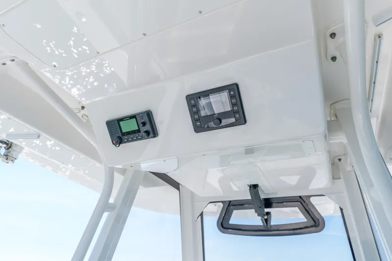 Treseos Yacht Photos Pics Regulator 34 Treseos- Helm