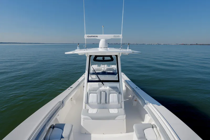 Treseos Yacht Photos Pics Regulator 34 Treseos- Bow