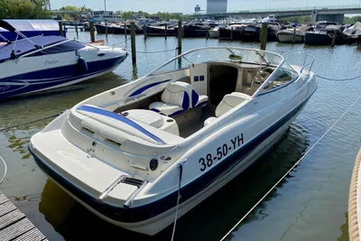 2003 Bayliner 212 Capri Cuddy