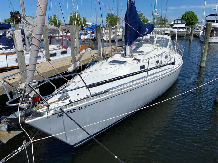 Jaywalker Yacht Photos Pics 