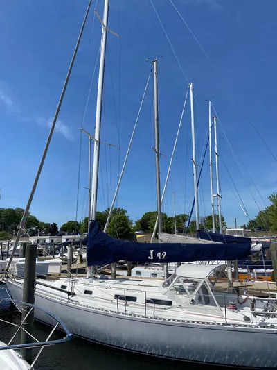 Jaywalker Yacht Photos Pics 