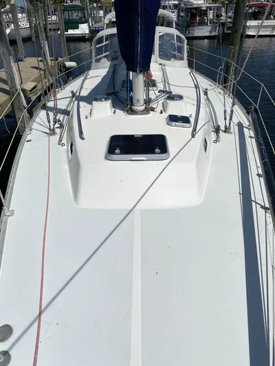 Jaywalker Yacht Photos Pics 