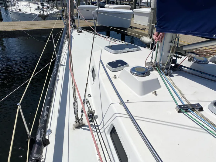 Jaywalker Yacht Photos Pics 