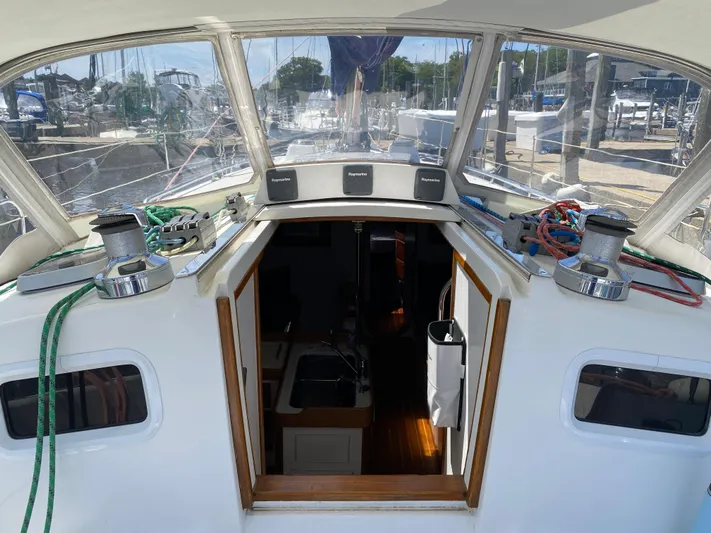 Jaywalker Yacht Photos Pics 