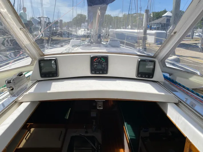 Jaywalker Yacht Photos Pics 