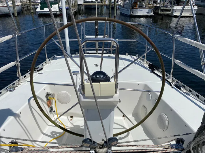 Jaywalker Yacht Photos Pics 