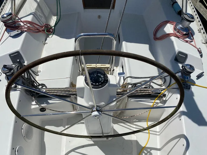 Jaywalker Yacht Photos Pics 