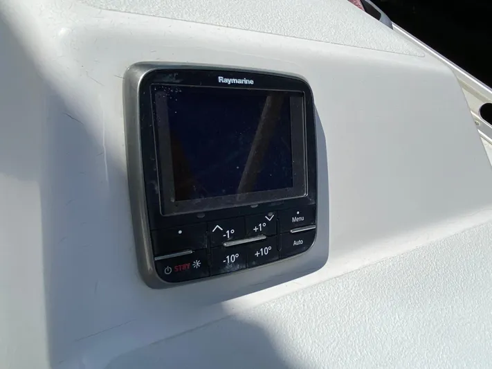 Jaywalker Yacht Photos Pics 