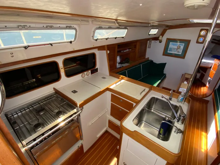 Jaywalker Yacht Photos Pics 