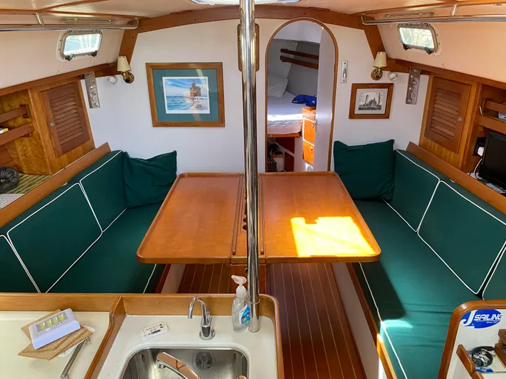 Jaywalker Yacht Photos Pics 