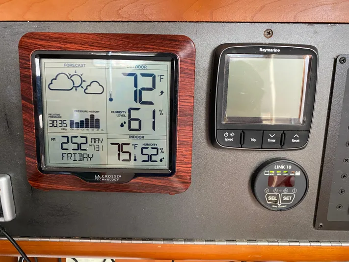 Jaywalker Yacht Photos Pics 