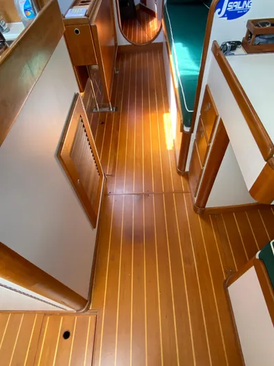 Jaywalker Yacht Photos Pics 