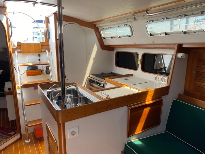 Jaywalker Yacht Photos Pics 