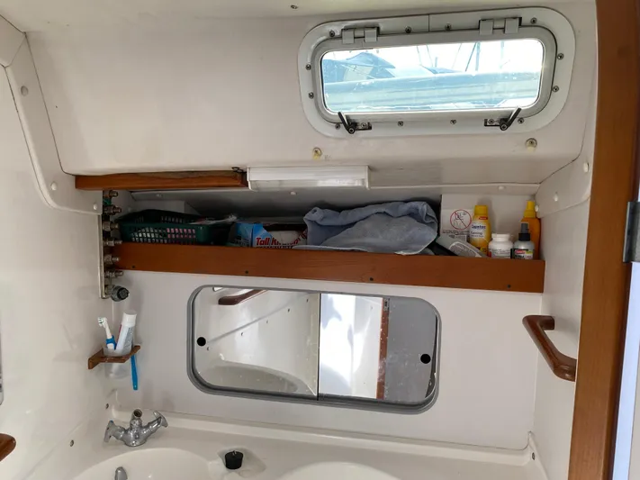 Jaywalker Yacht Photos Pics 