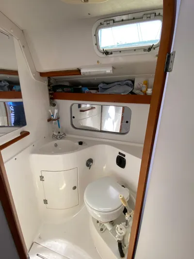 Jaywalker Yacht Photos Pics 