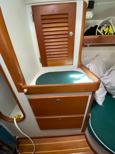 Jaywalker Yacht Photos Pics 