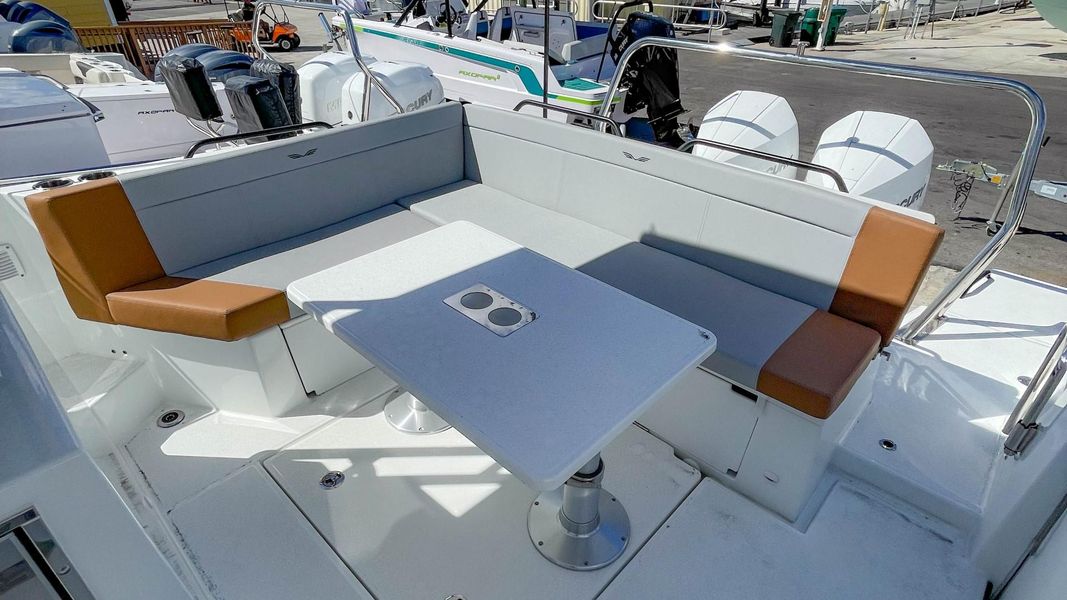 2022 Beneteau America Flyer 9 Sundeck