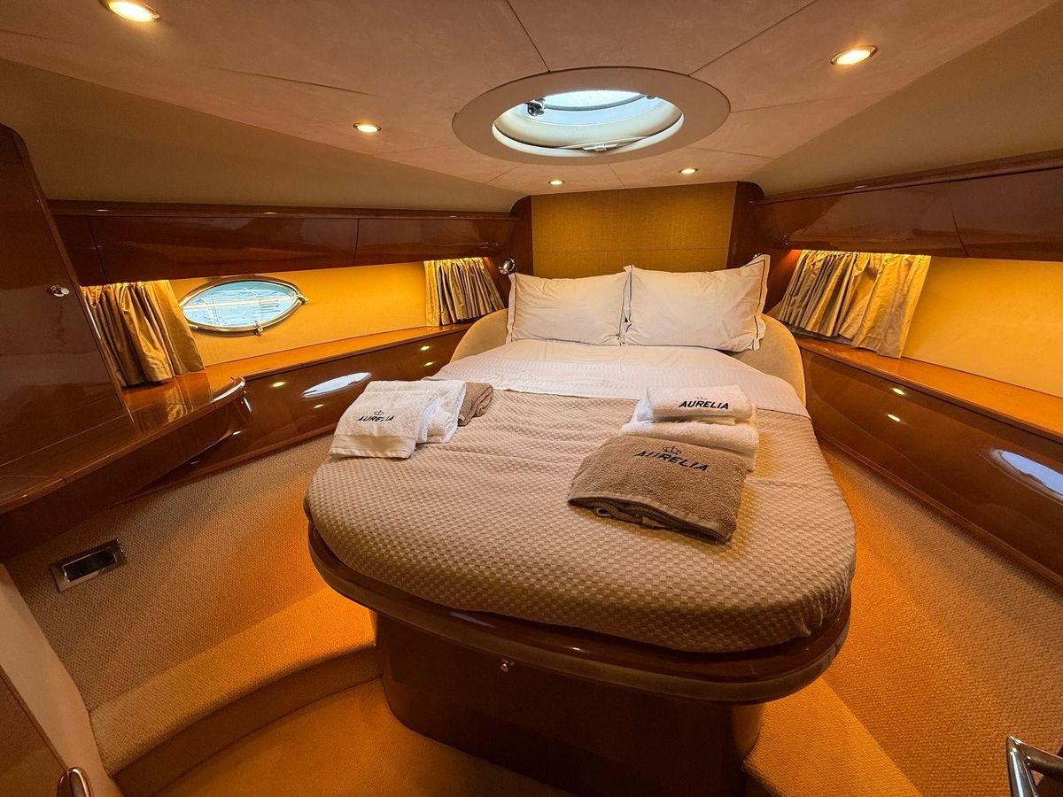 2009 Princess 59 