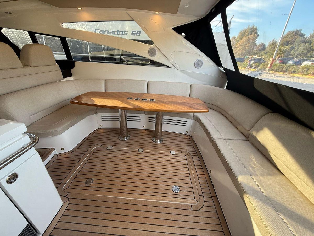 2009 Princess 59 
