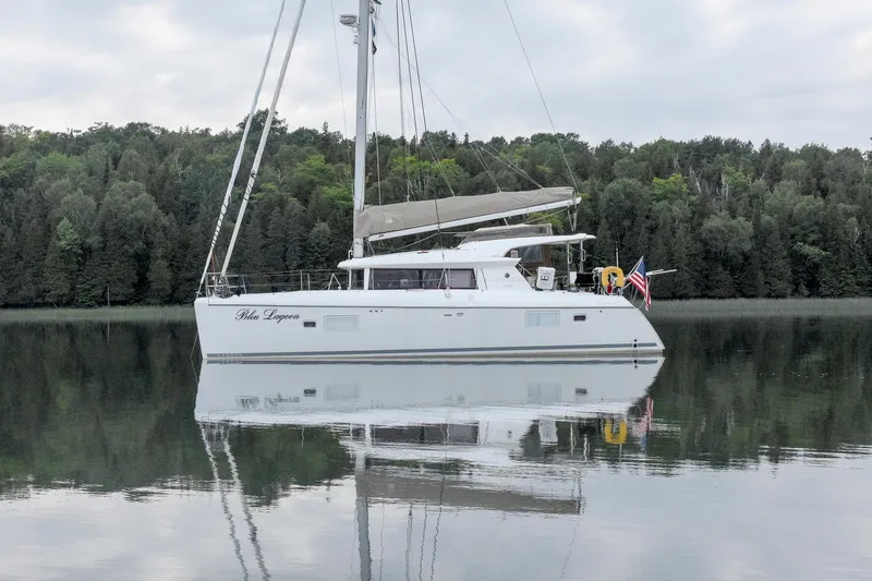 Bleu Lagoon Yacht Photos Pics 
