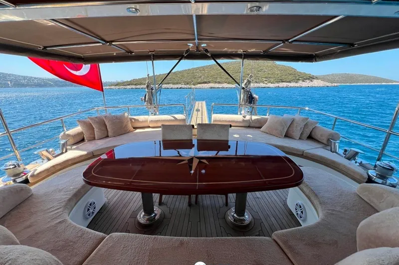 Cİca Sultan Yacht Photos Pics Luxurious Ark Yat 24M yacht interior with elegant seating and sea view, 2014 model.
