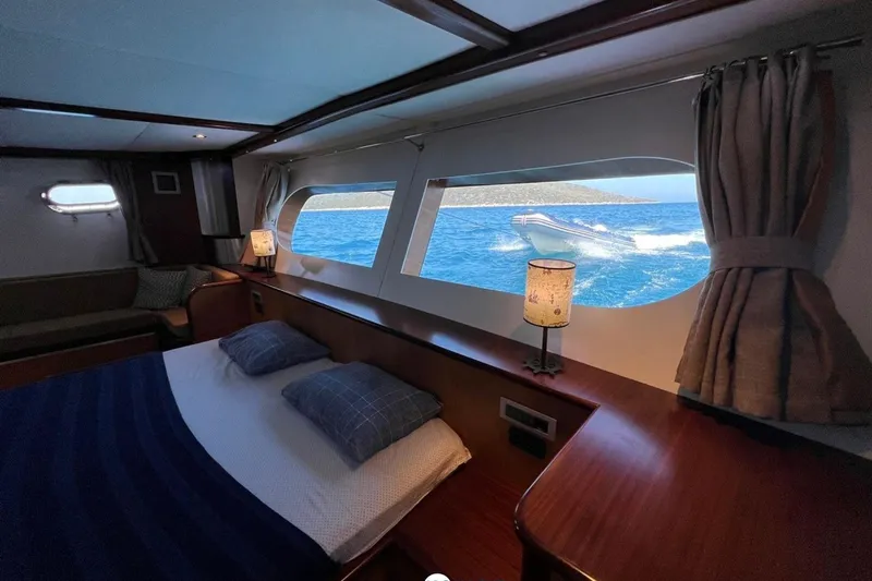 Cİca Sultan Yacht Photos Pics Luxurious cabin interior of 2014 Ark Yat 24M yacht with ocean view.