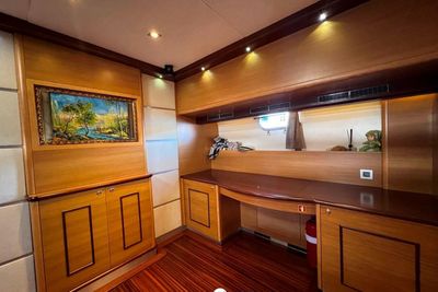 Yacht