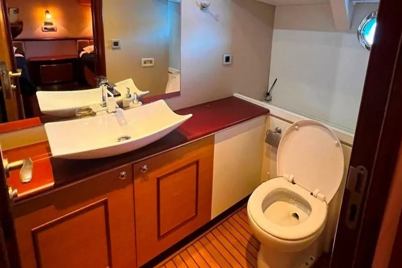 Cİca Sultan Yacht Photos Pics Luxurious bathroom on 2014 Ark Yat 24M yacht with modern sink and toilet.