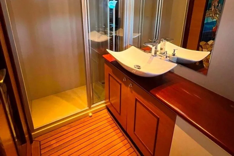 Cİca Sultan Yacht Photos Pics Luxurious bathroom on 2014 Ark Yat 24M yacht with modern sink and shower.