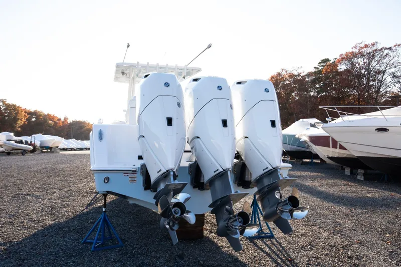  Yacht Photos Pics 2024 Invincible 39 Open Fisherman with triple outboard engines.