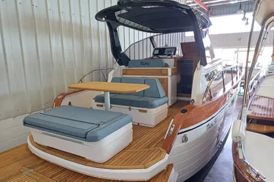 2025 Mimi New Libeccio 9.5 Cabin