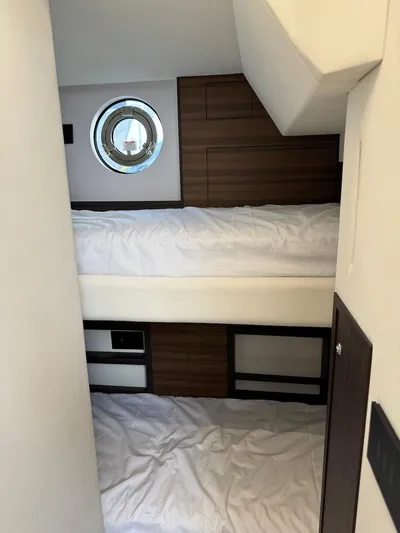 4 Stateroom Layout Yacht Photos Pics 