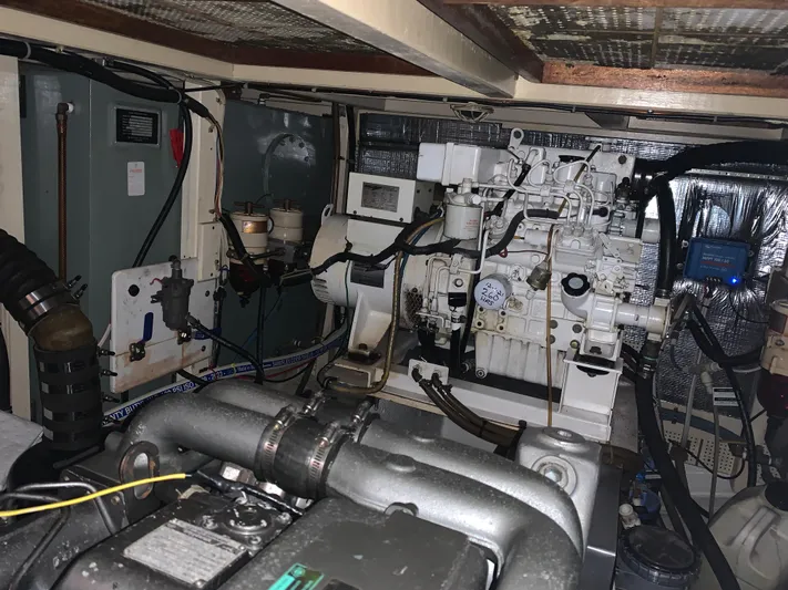 Proud Mary Yacht Photos Pics 