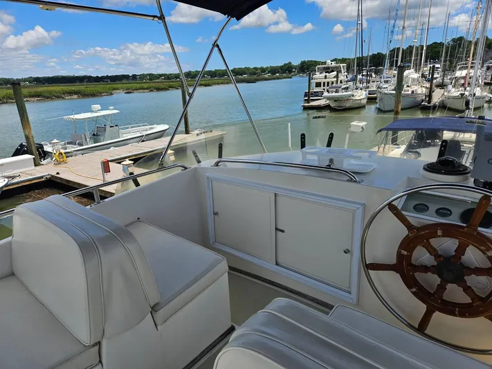 Proud Mary Yacht Photos Pics 