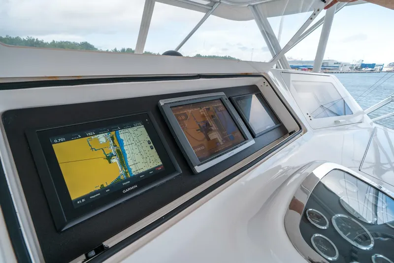 Margin Call Yacht Photos Pics 