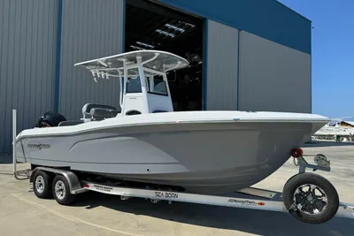 NauticStar 242L Offshore