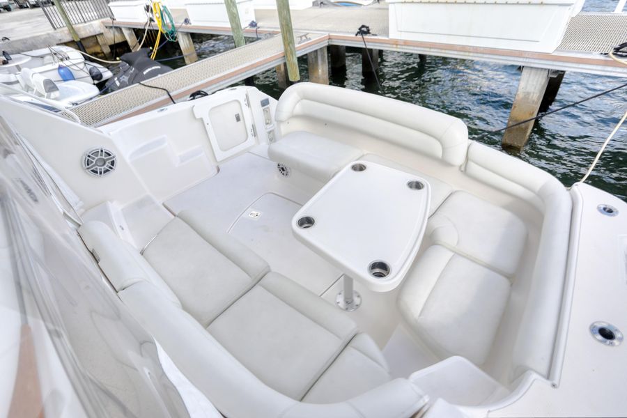 2008 Tiara Yachts 4300 Sovran