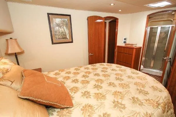 Flying Tiger Yacht Photos Pics 