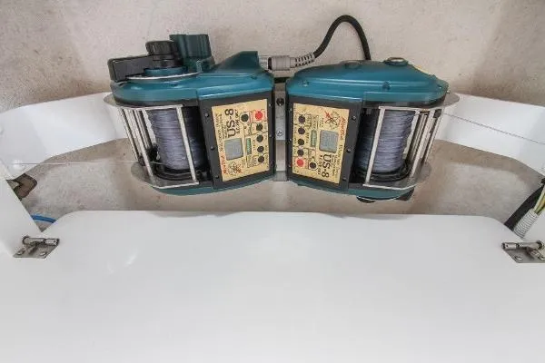 Flying Tiger Yacht Photos Pics 