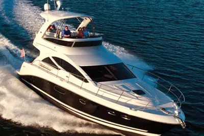 Sea Ray 450 Sedan Bridge