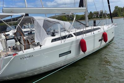 Yacht