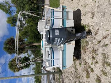 Hurricane FunDeck 22