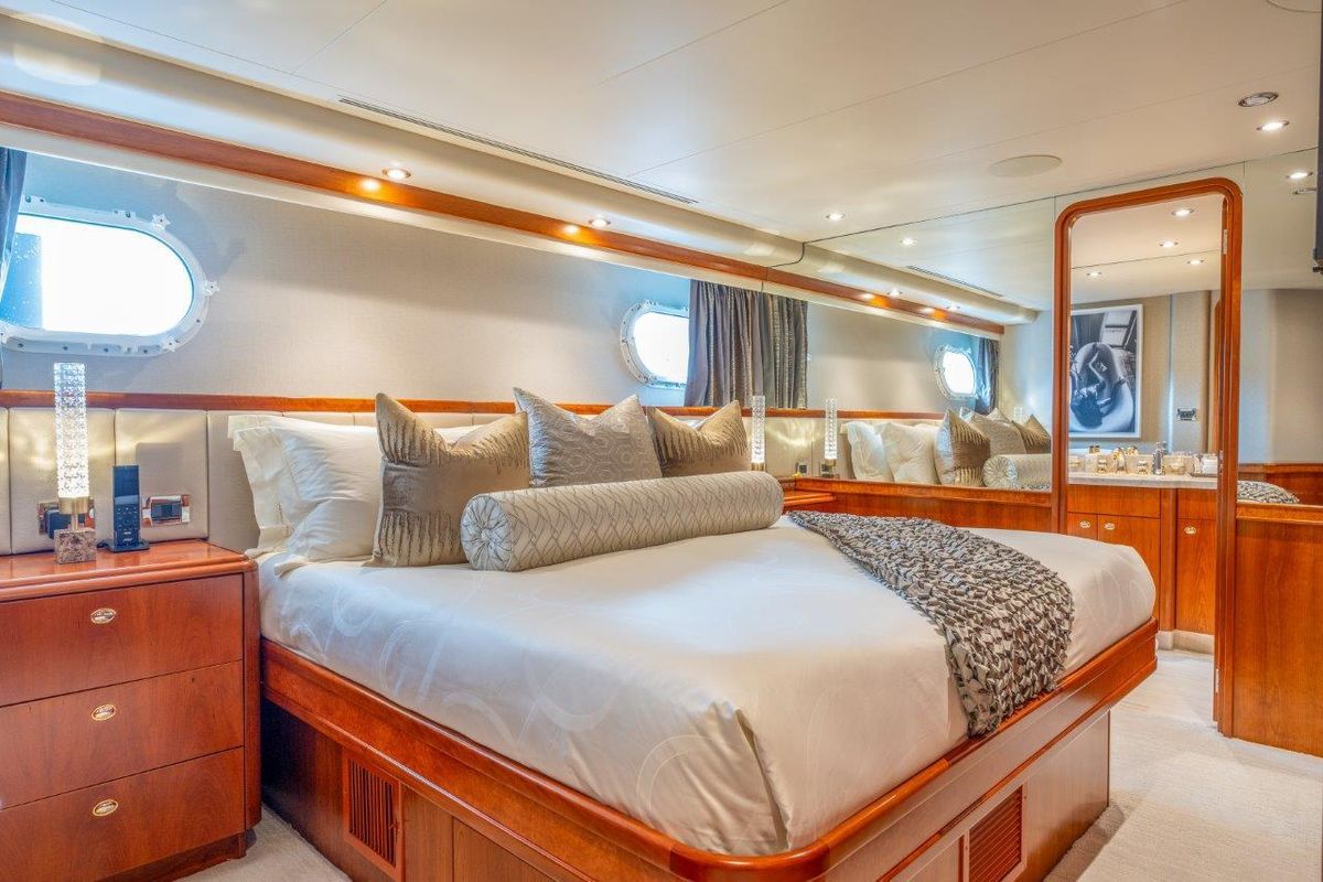2006 Westport 130 