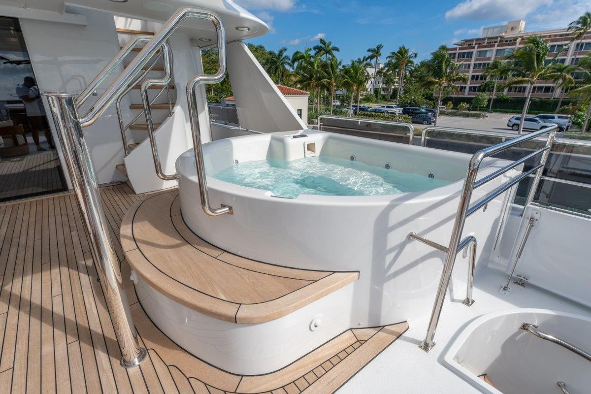 2006 Westport 130 