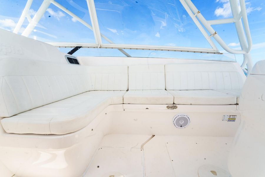 2014 Intrepid 390 Sport Yacht