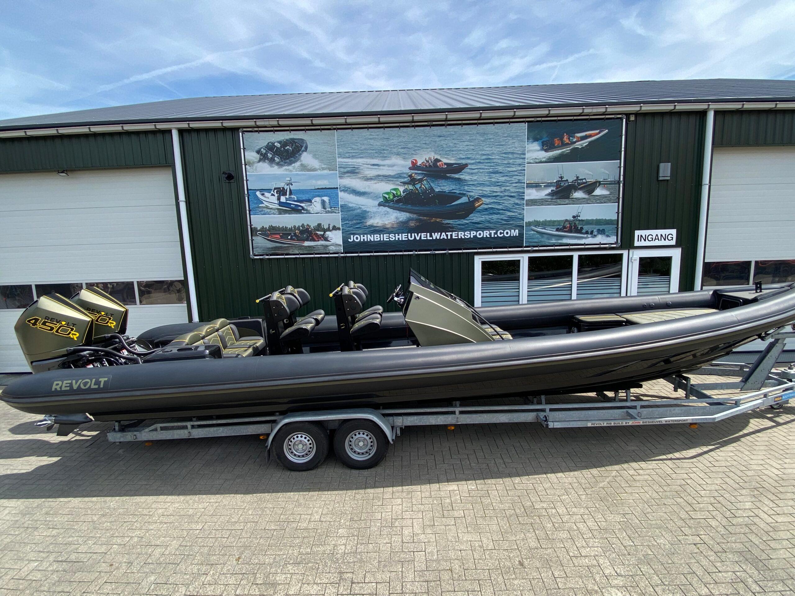 2016 Revolt 1060 Sport